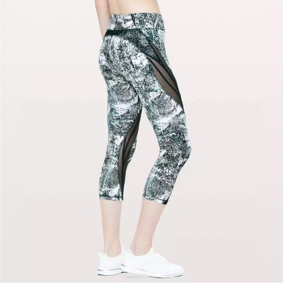 Lululemon Never Still Crop 21” Wildwood Multi Nocturnal Teal Blue Mesh size 6 - Picture 3 of 11